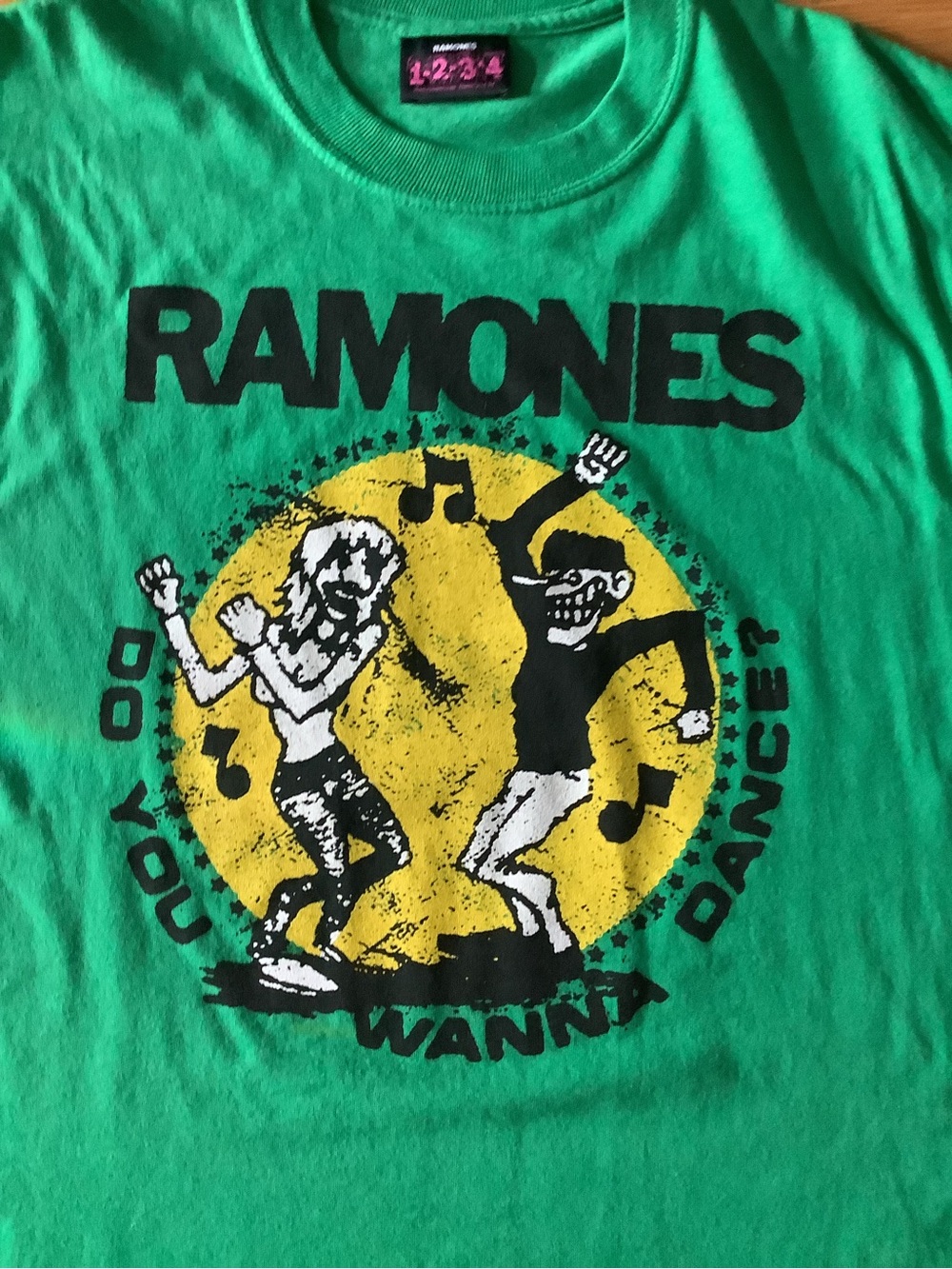 Ramones Green Graphic Tee - "Do You Wanna Dance?" - Picture 2 of 5